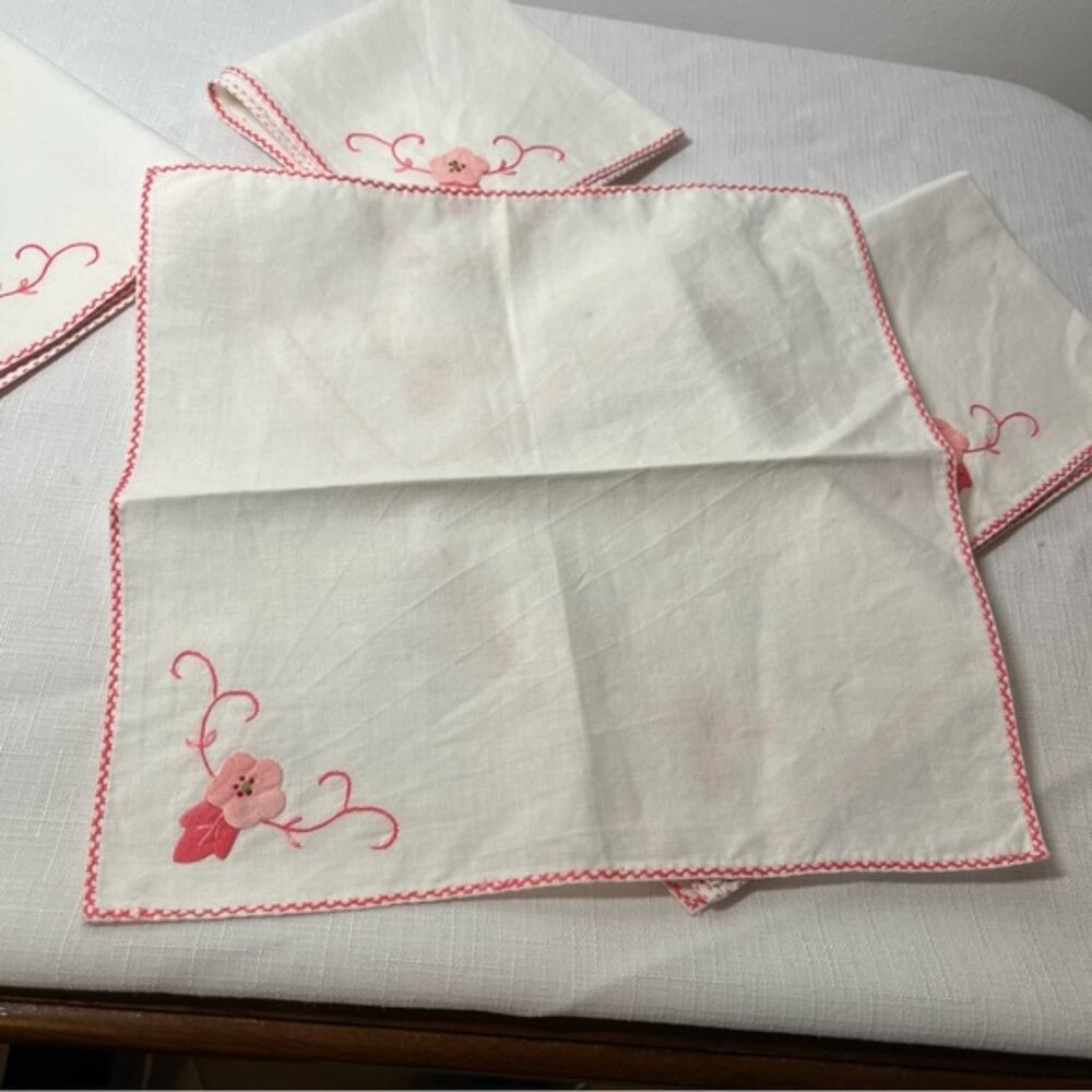 Embroidered Floral Napkins Vintage New - Picture 4 of 6